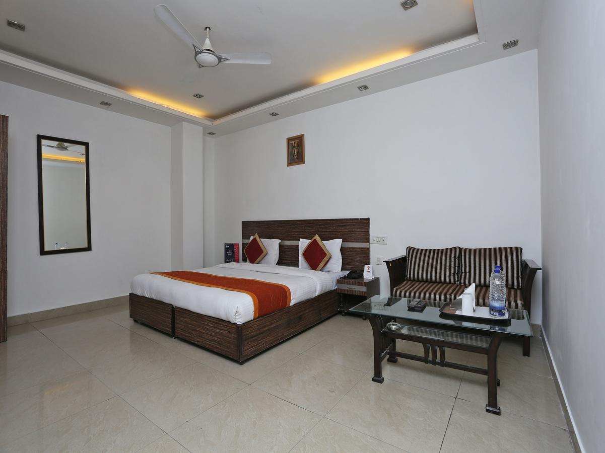 Oyo 10257 Hotel Lotus Park Gurgaon Zewnętrze zdjęcie