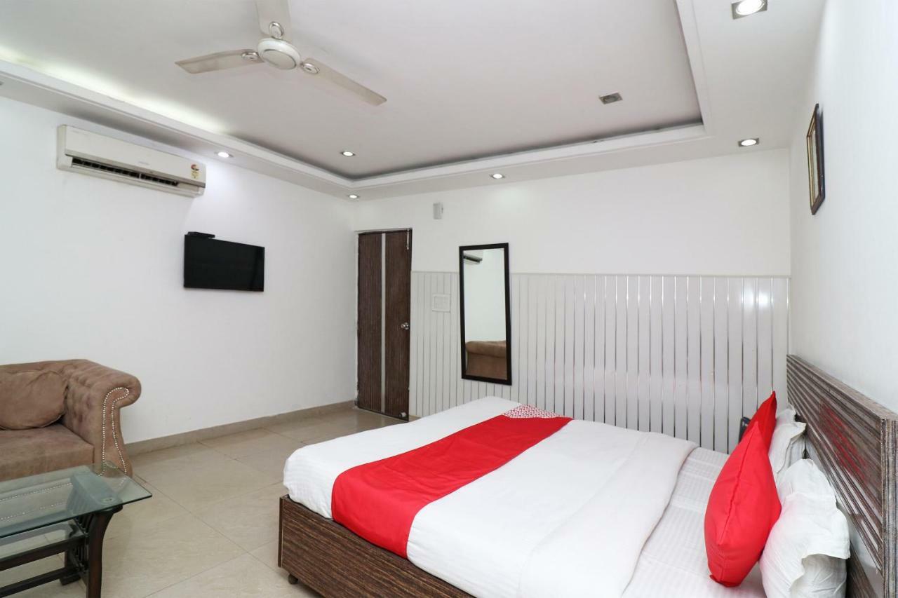 Oyo 10257 Hotel Lotus Park Gurgaon Zewnętrze zdjęcie