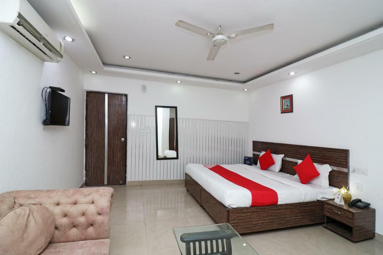 Oyo 10257 Hotel Lotus Park Gurgaon Zewnętrze zdjęcie