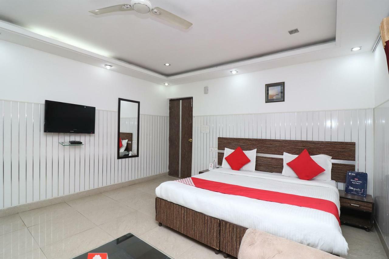 Oyo 10257 Hotel Lotus Park Gurgaon Zewnętrze zdjęcie